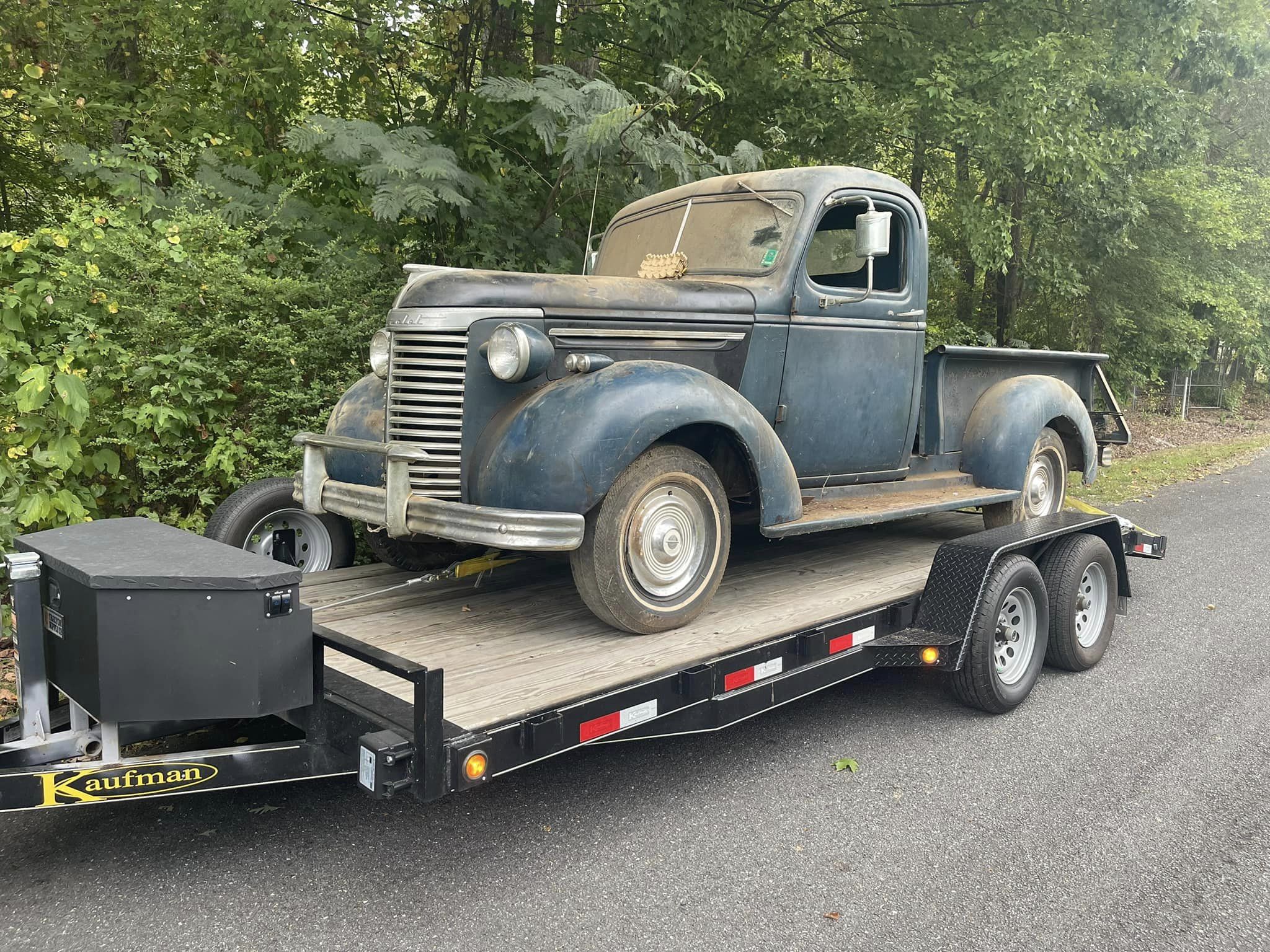 old truck trailer.jpg.jpg